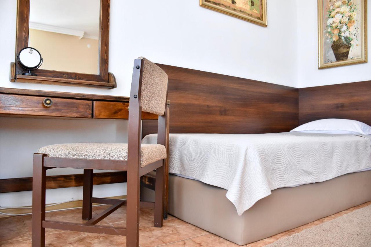 Family Hotel Apolonia Sozopol Buitenkant foto