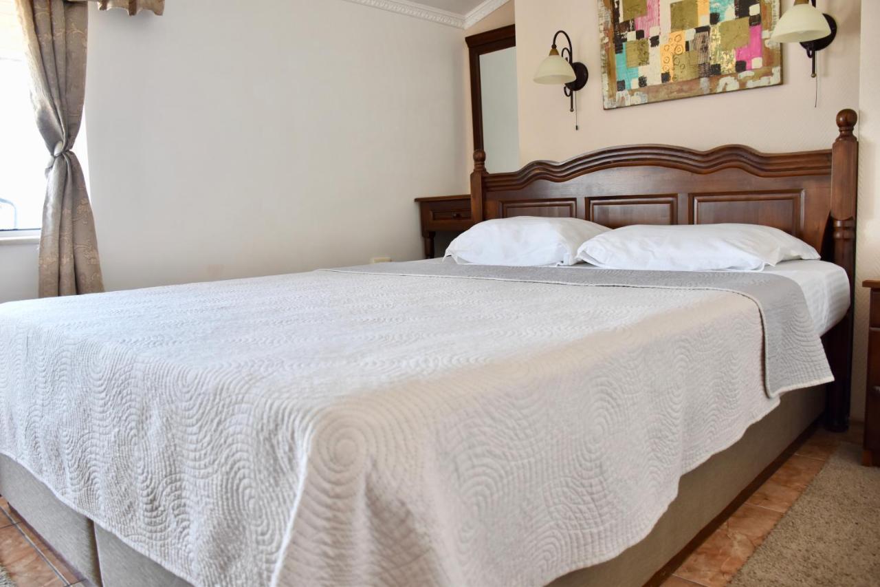 Family Hotel Apolonia Sozopol Buitenkant foto